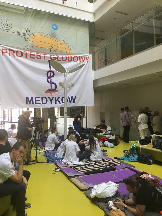 Sala, w której odbywa się protest głodowy medyków 