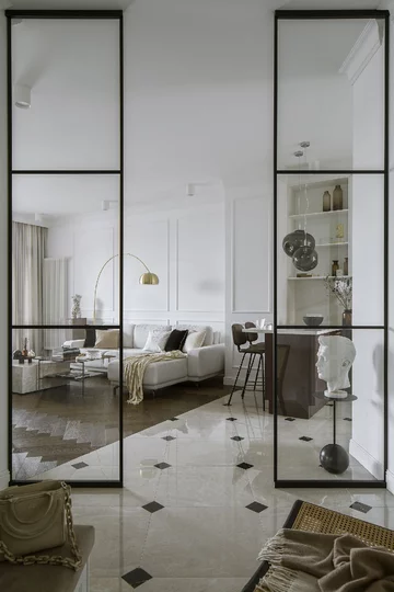 Paryski artyzm w Warszawie. Apartament w Centrum Praskim Koneser 