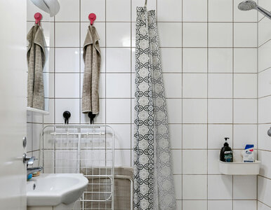 Miniatura: Mała łazienka w bloku: 13 błędów, które...