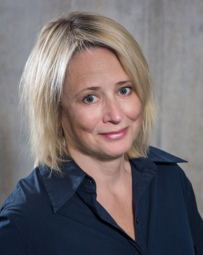 Prof. Katarzyna Śledziewska, Dyrektor Zarządzająca DELab UW