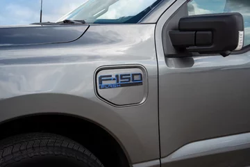 Ford F‑150 Lightning Flash 