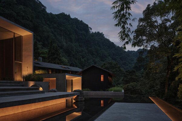 Miniatura: ZOLAND·Emei Resort wtapia się w górski...
