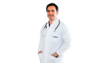 Dr Acar &ndash; naczelny lekarz Kliniki Cosmedica