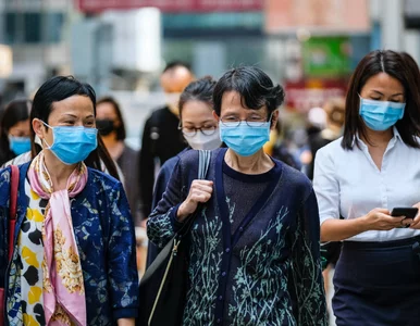 Miniatura: W Hongkongu rekordowy przyrost zakażeń...