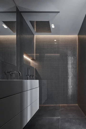 Minimalistyczny apartament z panoramicznym widokiem, projekt Barbora Léblová Linka, Barbora Léblová