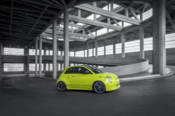 Nowy Abarth 500e 