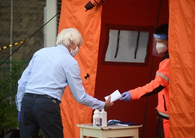 Koronawirus w Polsce. Nowe zakażenia w każdym z województw