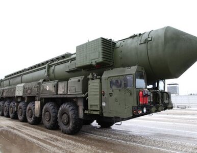 Miniatura: Rosyjska rakieta gotowa do służby....