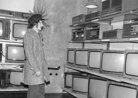 Miniatura: Telewizja PRL-u. Które stwierdzenie jest...