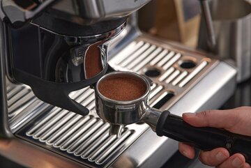 kawa z&nbsp;ekspresu Sage Barista Express Impress