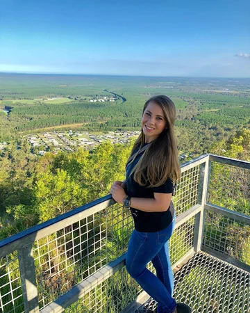 Bindi Irwin 