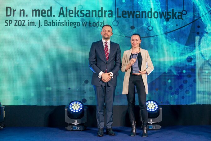 Dr Aleksandra Lewandowska z Nagrodą Specjalną Wizjonerzy Wprost 2023