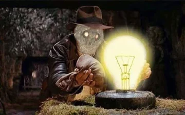 Mem z ćmą 
