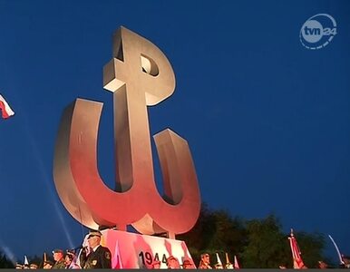 Miniatura: Warszawa wspomina powstańców na gruzach...