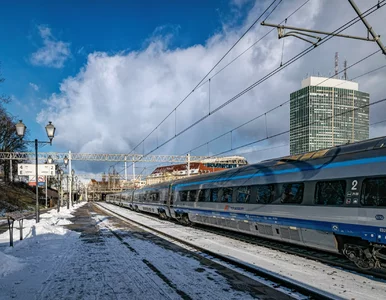 Miniatura: Zapalił się pociąg Intercity. Ewakuowano...