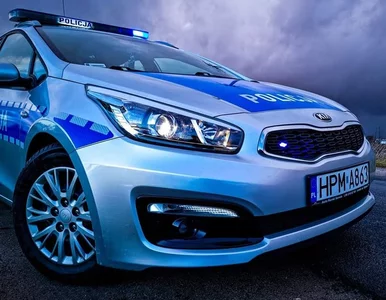 Miniatura: Wypadek radiowozu, w którym jechały dwie...