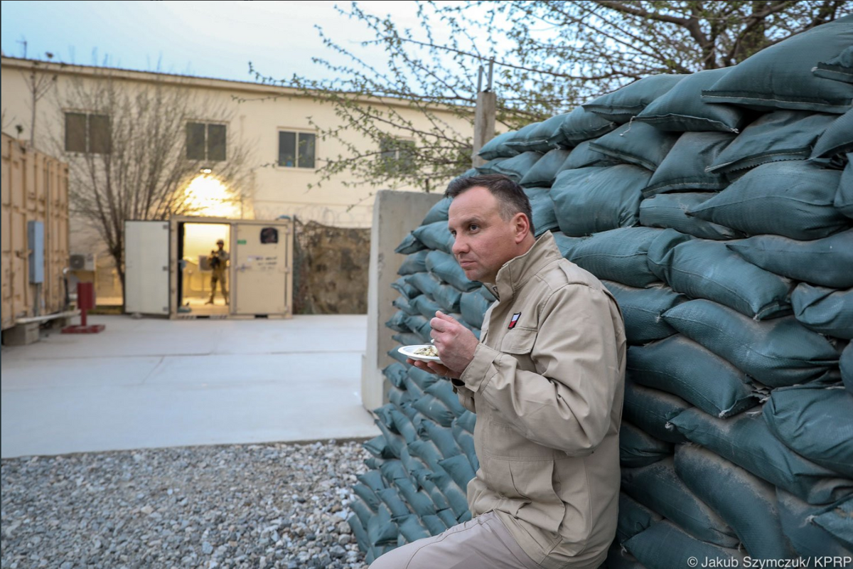 Andrzej Duda w bazie Bagram 