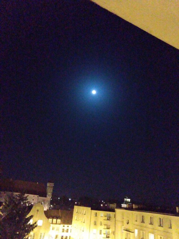 Niebieski Księżyc w Lidzbarku Warmińskim 