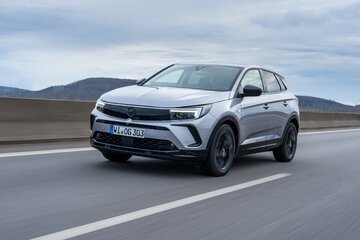Nowy Opel Grandland Hybrid