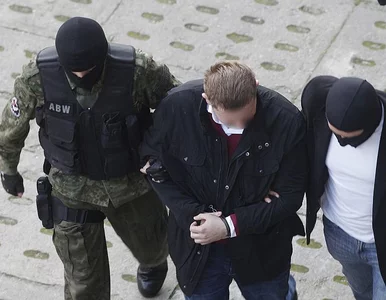 Miniatura: Klienci Amber Gold chcą ponad ćwierć...