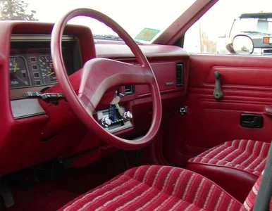 Miniatura: Dwulatek prowadził samochód - ojciec...