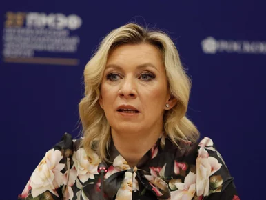 Miniatura: „Regularnie posługuje się językiem...