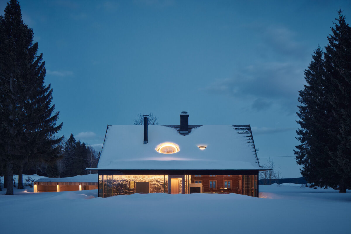 130-letni domek w górach w nowej odsłonie, projekt Mjölk Linka, Mjölk, domek w górach
