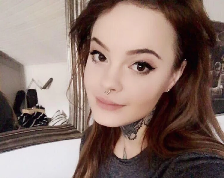 Miniatura: Były premier chwali się swoją wnuczką....