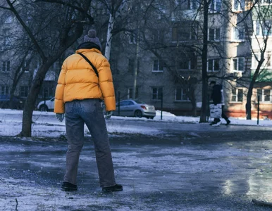 Miniatura: Zima, oblodzenie. Jak się poruszać, aby...