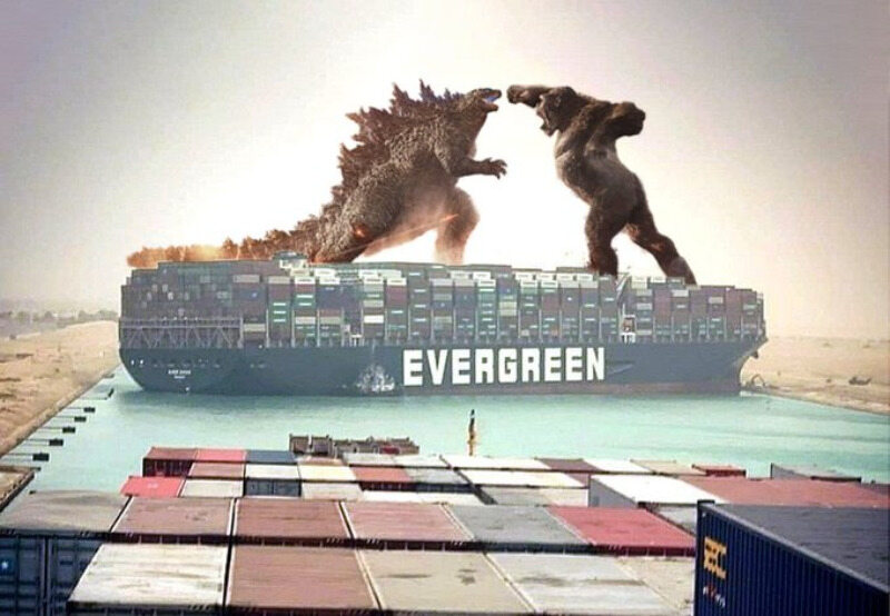 Godzilla vs Kong na Ever Given 