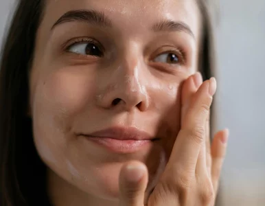 Miniatura: Rumień cywilizacyjny. Dlaczego twarze...