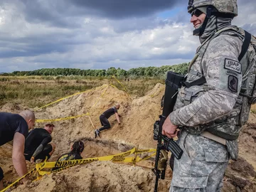 Warszawski Runmageddon W ostatni weekend wakacji ok. 10 tys. osób wzięło udział w warszawskim Runmageddonie. Sprawdziliśmy czy do zrobienia fotoreportażu z dynamicznej sportowej imprezy wystarczy smartfon. Wszystkie zdjęcia zostały wykonane telefonem Samsung Galaxy S9+.