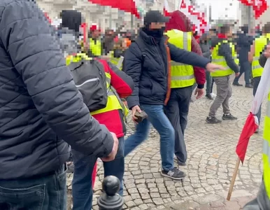 Miniatura: Zamieszki na proteście rolników w...