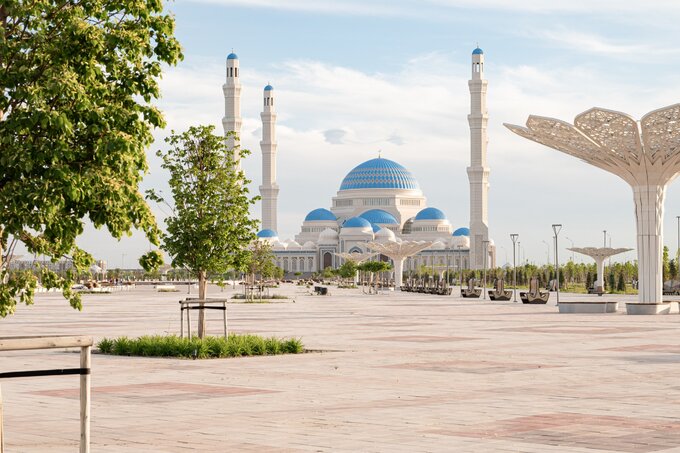 Astana – Miasto przyszłości na wyciągnięcie ręki z PLL LOT