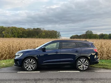 Renault Espace E-Tech full hybrid 200 