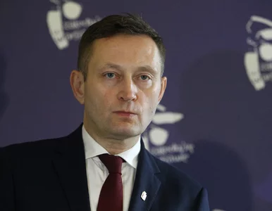 Miniatura: Wyleczył COVID-19 i bez zgody ratusza...