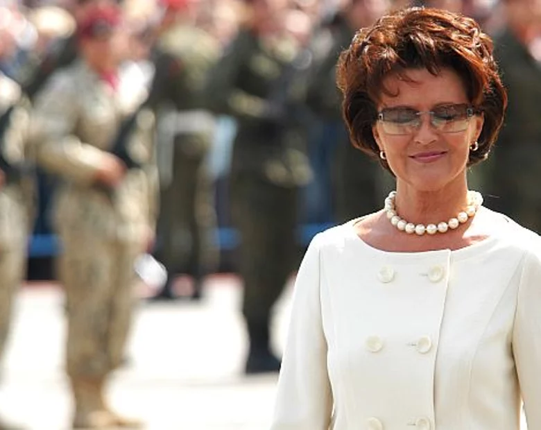 Miniatura: Kwaśniewska: musiałam płacić za swoje ubrania