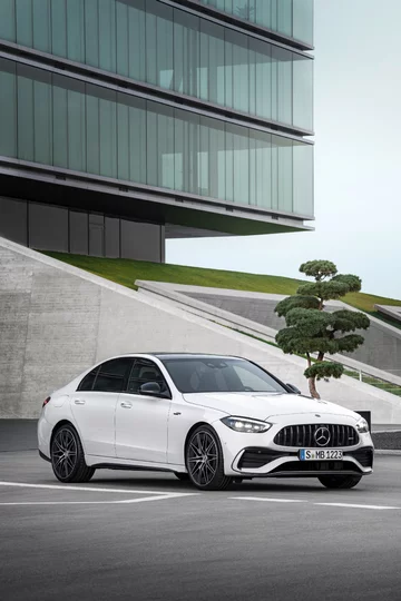 Nowy Mercedes-AMG C 43 4MATIC Limuzyna i Kombi 