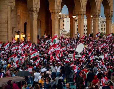 Miniatura: Liban. Protestujący utworzyli ludzki...