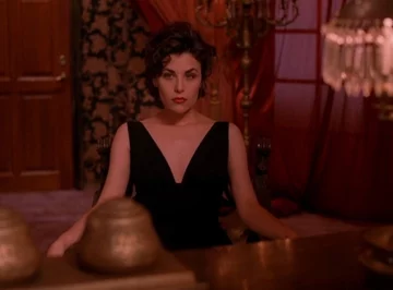 Sherilyn Fenn jako Audrey Horne w serialu „Miasteczko Twin Peaks” (1990) 