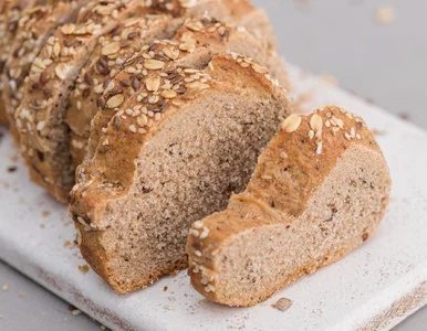 Miniatura: Ten domowy chleb przygotowuję w 5 minut....