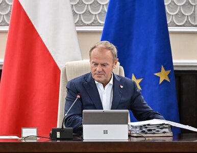 Miniatura: Tusk pod ostrzałem i w obronie. Politycy...