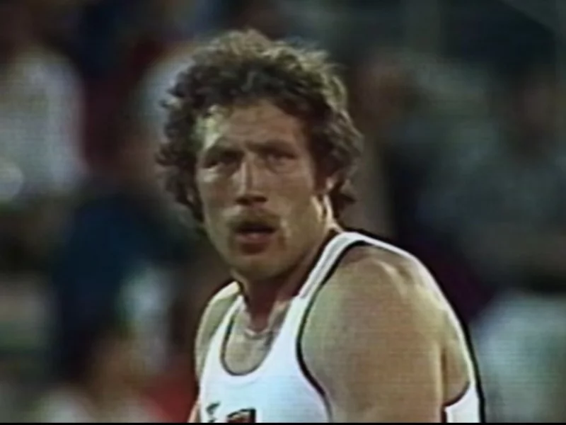 Sportowiec na zdjęciu to: