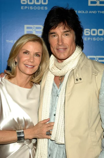 Katherine Kelly Lang i Ronn Moss 