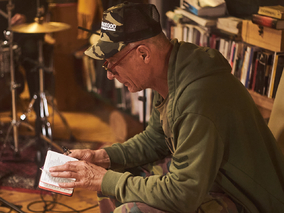 Stasiuk ostro o&nbsp;Kościele: Tam nie&nbsp;ma&nbsp;nic oprócz potrzeby...