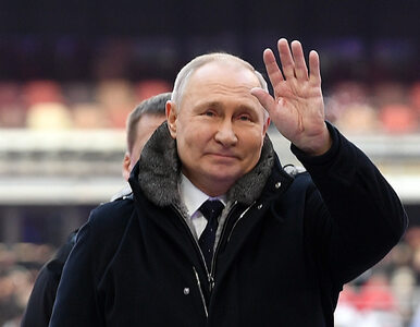 Władimir Putin przemawiał na wiecu. Ludzie zaczęli wychodzić, zanim się...