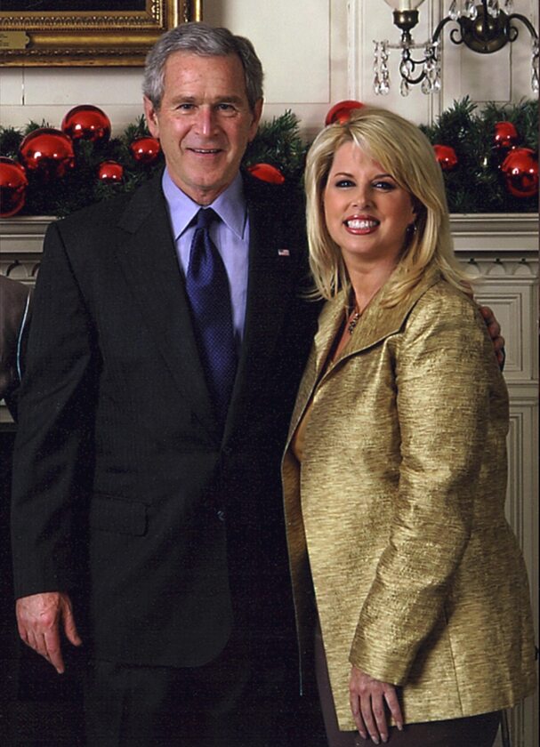 Rita Cosby i George H.W. Bush 