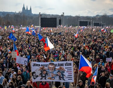 Miniatura: Ćwierć miliona Czechów na ulicach Pragi....