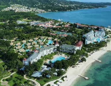 Miniatura: Mieszkańcy wyspy chcą powrotu turystów....