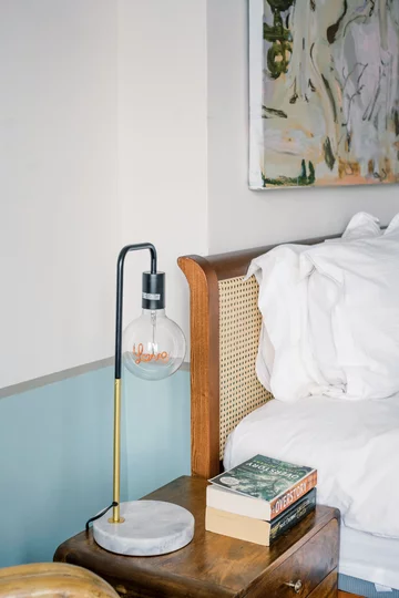 Wnętrza w wakacyjnym klimacie, projekt Red Deer downloadfor.press, Red Deer